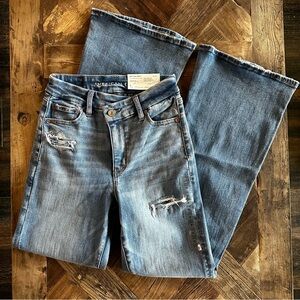 American Eagle Outfitters Women's Next Level  Flare Jeans